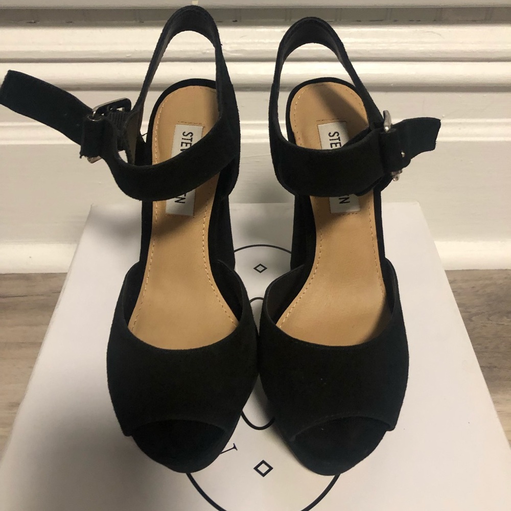 Steve Madden Black Jillyy Heels Sz 5.5